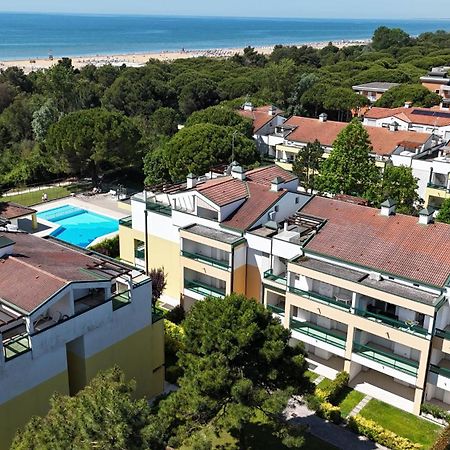 Residenza Le Altane Apartment Bibione Bagian luar foto